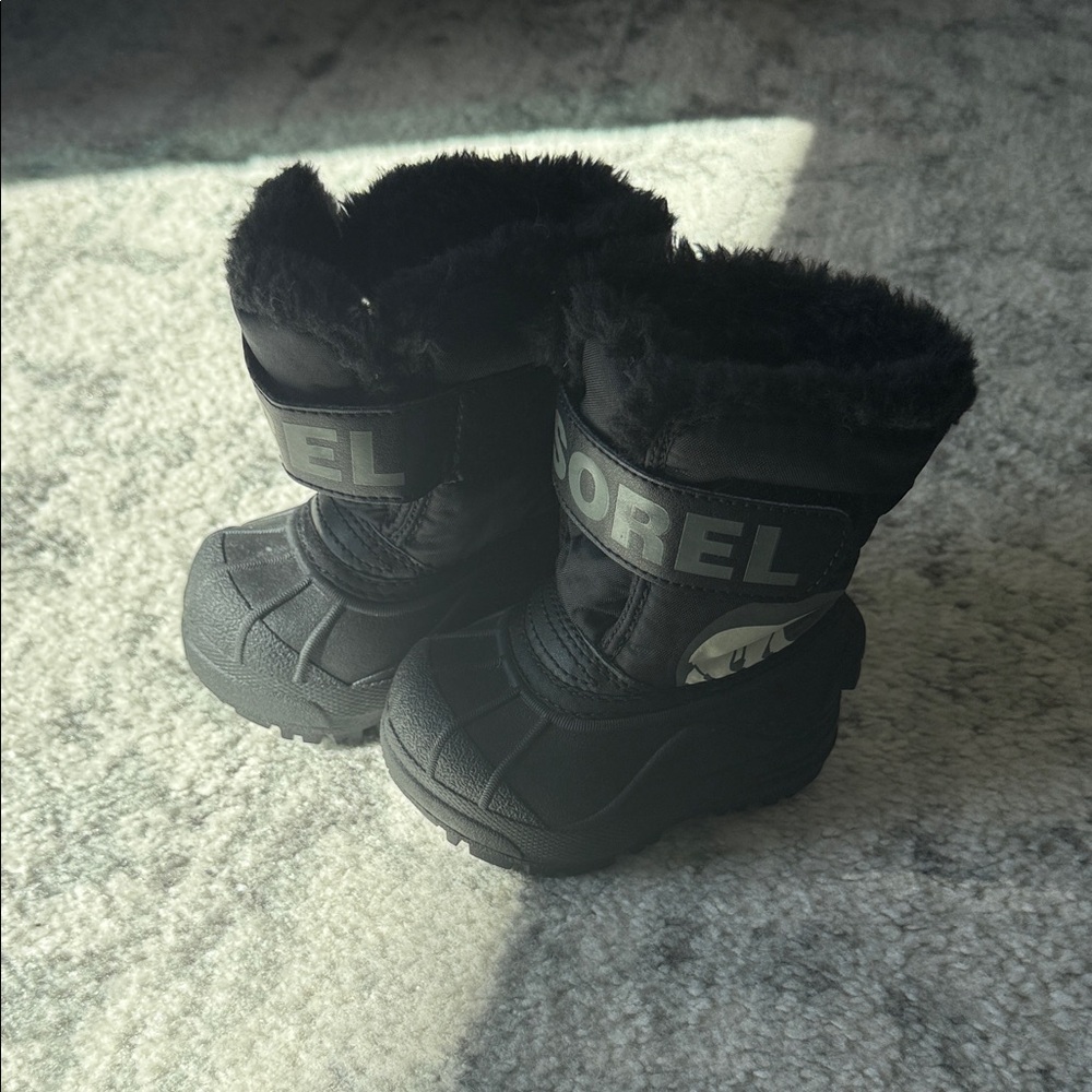 kids Sorel Black Snow Boots with Fur Trim